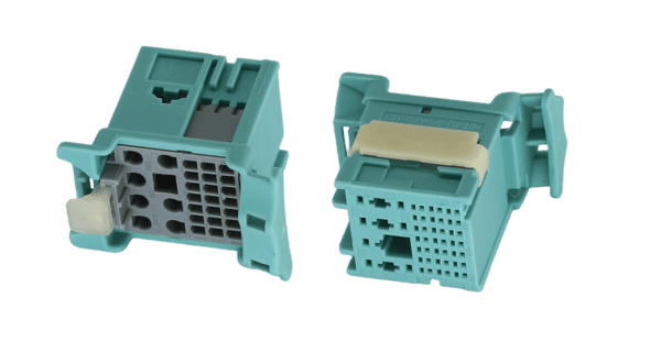 28-Pin Automotive Connector 0.5mm Terminal Type 1.0-21 DJ7281-0.5-1.0-21