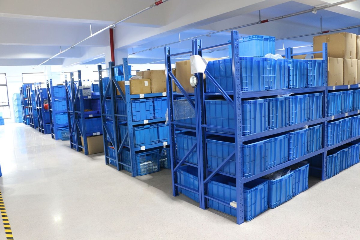 Finished goods warehouse at the HEH plant